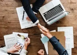 Real estate deal hand shake photo
