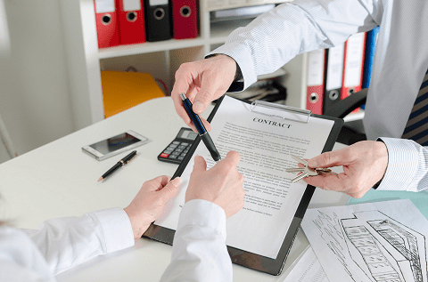 Signing a contract image